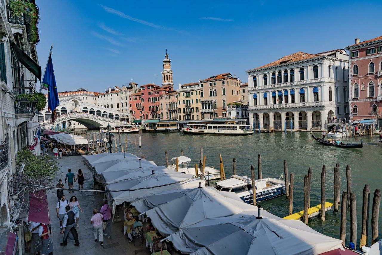 Ca' Fornoni Grand Canal Venedig Exteriör bild